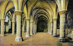 CPA Mont st michel L abbaye salle des chevallers