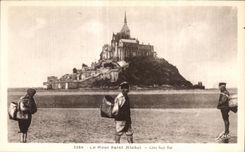 CPA le mont saint michel cote sud est Pecheurs de moules
