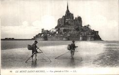 CPA Le mont saint michel vue generale a l est Pecheurs
