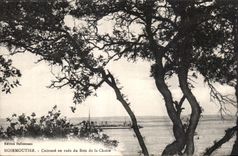 CPA Noirmoutier Cuirasse en rade du Bois de la chaize Bateau 