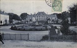 CPA the Rock On Yon Public garden of the Prefecture
