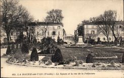 CPA the Rock on Yon (the Vendee) the Public garden and the street of the Prefecture