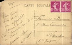 CPA enarena las arenas Olonne de Olonne el traje del folklore de los muelles