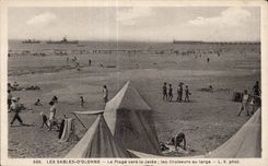 CPA enarena las arenas Olonne de Olonne la playa hacia el croiseursau V amplio del embarcadero