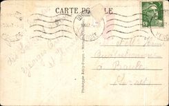 Mujer del traje del folklore de CPA