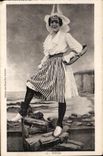 CPA Sablaise Folklore Costume Sands olonne