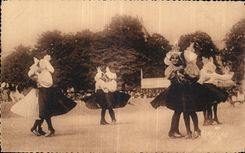 CPA sands Olonne dances sablaises Folklore Costume