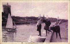 CPA sands Olonne the port sablaises Folklore Costume