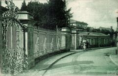 CPA Lucon Entree du jardin dumaine legue a la ville par H dumaine