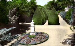 CPA Lucon jardin dumaine les ifs
