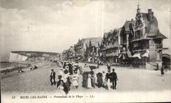 CPA Mers les Bains Promenade de la Plage