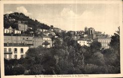 CPA Hyeres Vue d Ensemble de la Haute Ville