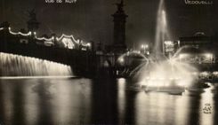 CPA Exposition des Arts Decoratifs vue de nuit Fontaine Vedovelli