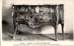 CPA Musee des Arts Decoratifs Commode en marqueterie et bronze dore