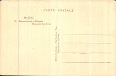 CPA Morocco Morocco Women in front of the Mosque Folklore Costume