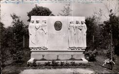CPA Bellac (High Vienna) Monument