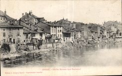 Casas Rualmenil Quay de las mujeres mayores de CPA Epinal