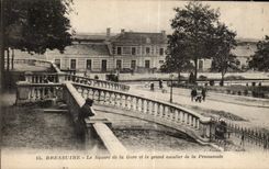 CPA Bressuire the Public garden of the Station and the large staircase of the Walk