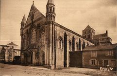 Saint Jouin de Marnes - iglesia de la abadia - CPA