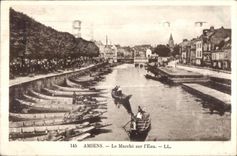 CPA Amiens Le Marche sur I Eau 