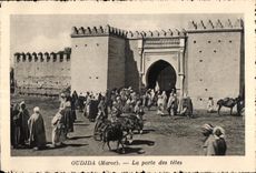 CPA Oudjda Morocco the door of the heads