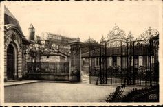 Bar the Duke - Entrance of the Park - Sight on the Holy College Louis - CPA