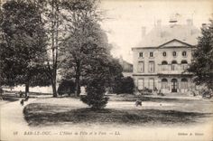 CPA Bar the Duke Town hall and the Park