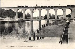CPA Laval el viaducto en el tren de Mayenne