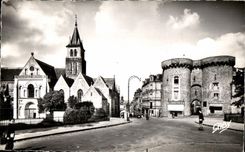 CPA Laval Mayenne lleva los beucheress y la catedral