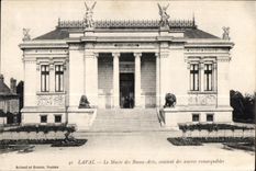 CPA Laval el museo de arte contiene trabajos notables