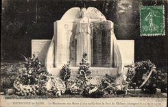 CPA Bourbonne Les Bains Le Monument aux Morts dans le Parc du Chateau