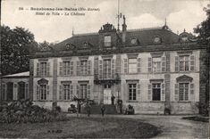 CPA Bourbonne Les Bains Hotel de Ville Le Chateau