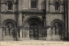 CPA Chatellerault (Vienne) Detail de la Porte d Entree de l Eglise St Jacques (XI siecle)