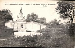 CPA Chatellerault (Vienne) Le Jardin Public et Monument
