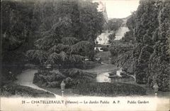 CPA Chatellerault (Vienne) Le Jardin Public A P Public Garden