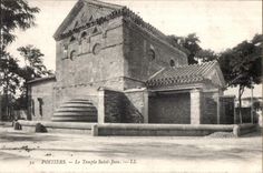 CPA Poitiers Le Temple Saint Jean