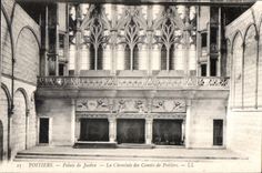 CPA Poitiers Palais de Justice La Cheminee des Comtes de Poitiers