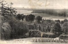 CPA Avranches La Baie du Mont Saint Michel Vue prise du Jardin des Plantes