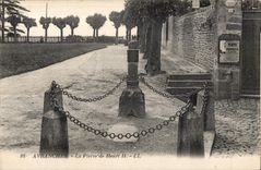 CPA Avranches la pierre de henri II