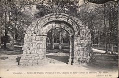 CPA Avranches jardin des plantes portail de l are chapelle de saint gcorges de bouillets XI siecle collections