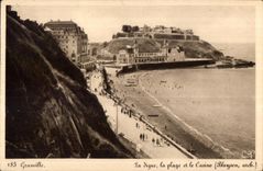 CPA Granville la digue la plage et le lasino