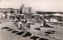 CPA La Cote D Azur 9771 Saint Raphael (Var) La Plage sur la Route de Frejus