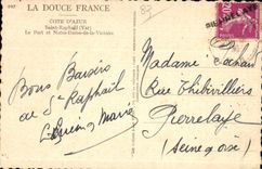CPA La Douce france Cote D Azur Saint Raphael (Var) Le Port et Notre Dame de la Victoire