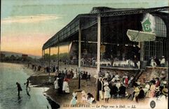 CPA Les Sablettes La Plage sous le Hall