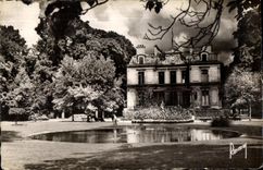 CPA Images de France Choisy le Roi (Seine) La Piece d eau dans le Jardin de la Mairie