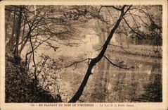 CPA Vincennes While Strolling With the Wood Of