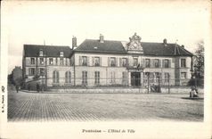 Pasillo de CPA Pontoise Town