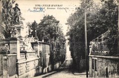 CPA Ville D Avray Statue et Avenue Gambetta