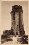 CPA montlhery (S et O) La Tour la Tour possede six etages A la hauteur du eleve une rangee de consoles machicoulis sur l