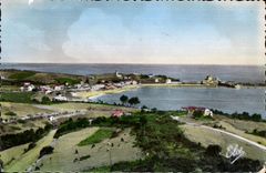CPA St Jean De Luz (Basses Pyrenees) La Baie et le Fourt du Socoo